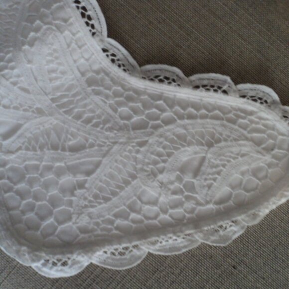 Battenburg Lace Christmas Stocking - Picture 3 of 4